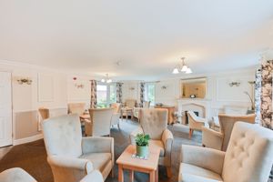 COMMUNAL LOUNGE- click for photo gallery